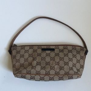 SOLD Vintage Gucci Hangbag